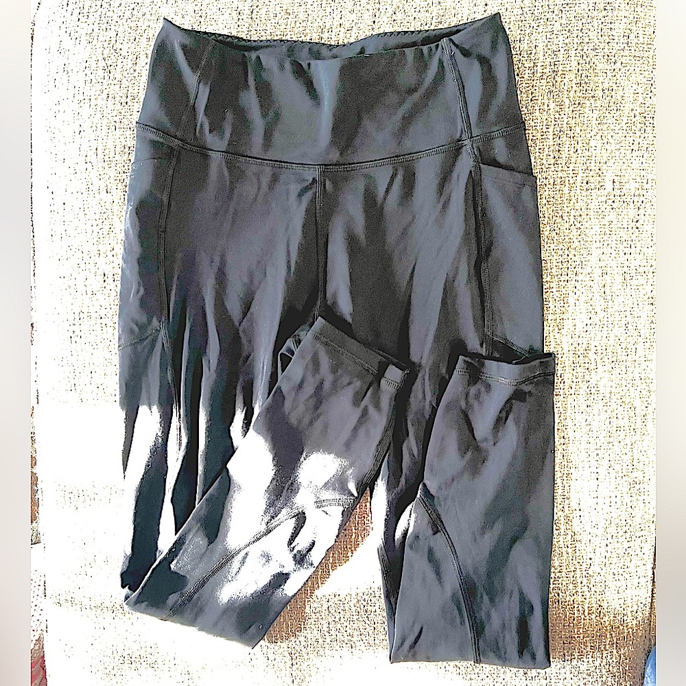Victoria’s Secret workout leggings